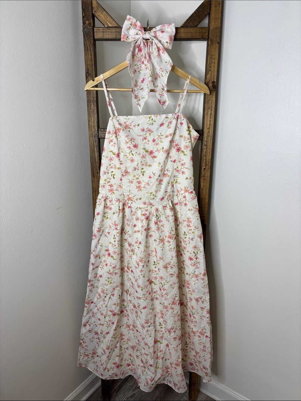 Thirty Thirty Sleeveless Floral Midi Dress with Matching Bow Size XL